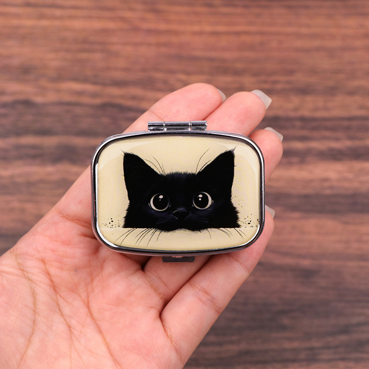 Travel Accessories Japan - กล่องใส่ยาพกพาสำหรับแมวสีดำน่ารัก กล่องเก็บยาแบบพกพาขนาดเล็กสำหรับใส่ยาเม็ด